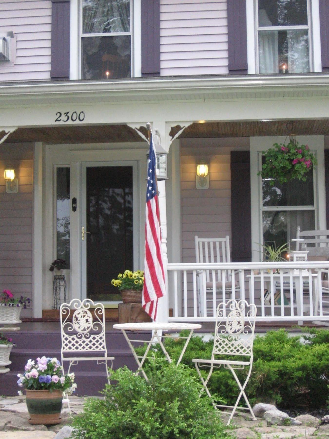 The Bella Ella Bed And Breakfast Canandaigua Exterior photo